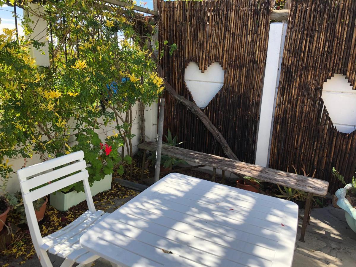 The Speckled Egg, 4 Promenade Rd, Lakeside, Kaapstad Buitenkant foto